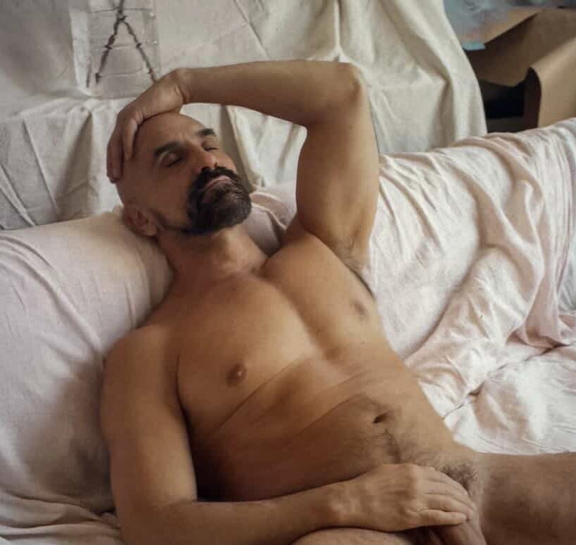 Fernando NAKED YOGA PARIS tweet media