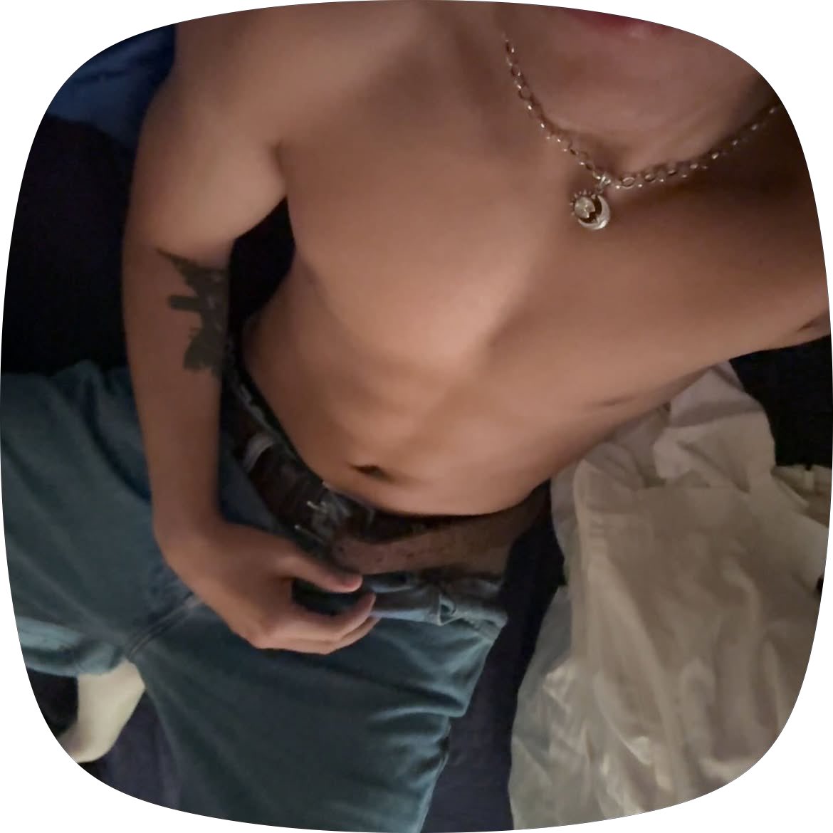 tiansalazzar's tweet photo. 😚 https://t.co/QuTkCctSd7