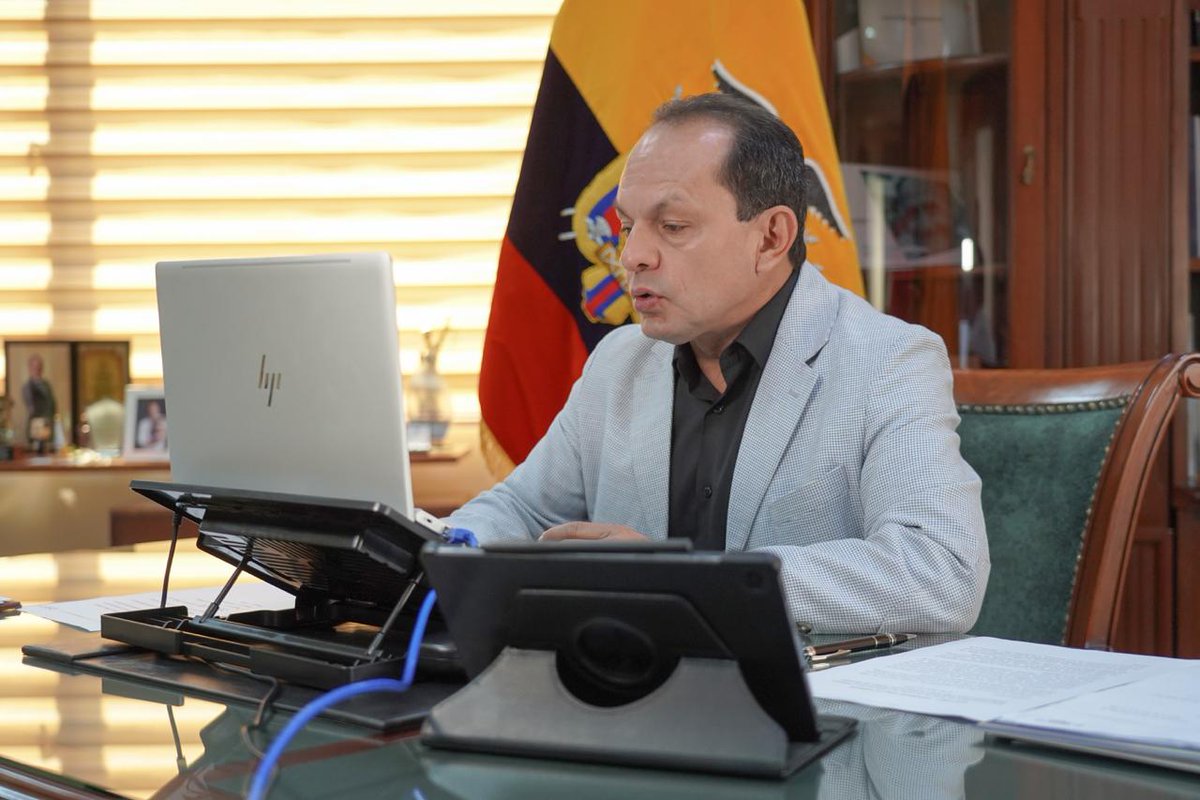 Defensoría Pública del Ecuador tweet media