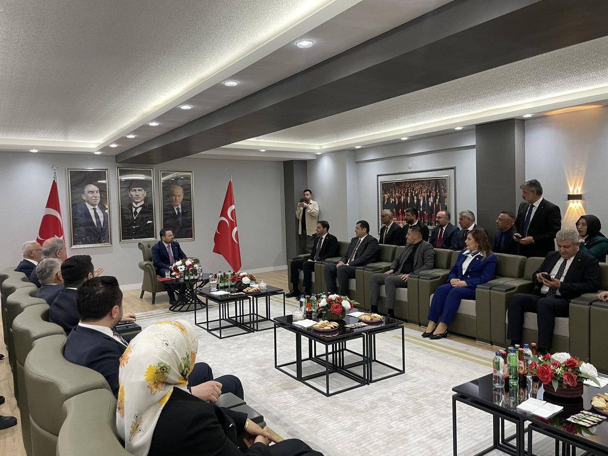 meral_kosar's tweet photo. Genel Başkan Vekilimiz Mustafa Elitaş ve Adalet Bakanımız Akın Gürlek’ın, Milliyetçi Hareket Partisi Kayseri İl Başkanlığı’na gerçekleştirdiği ziyarete eşlik ettik.

Nazik ev sahiplikleri dolayısıyla Milliyetçi Hareket Partisi İl Başkanlığına teşekkür ediyoruz. https://t.co/bm5rpNS0Tq