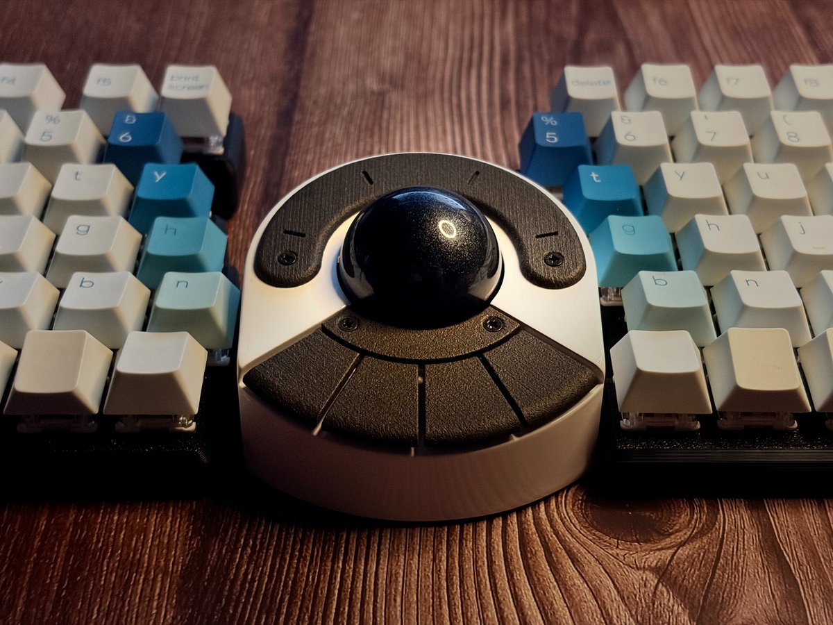 Keyboard : knot-c with Earth95s v3 Switch : Keychron Silent K Pro