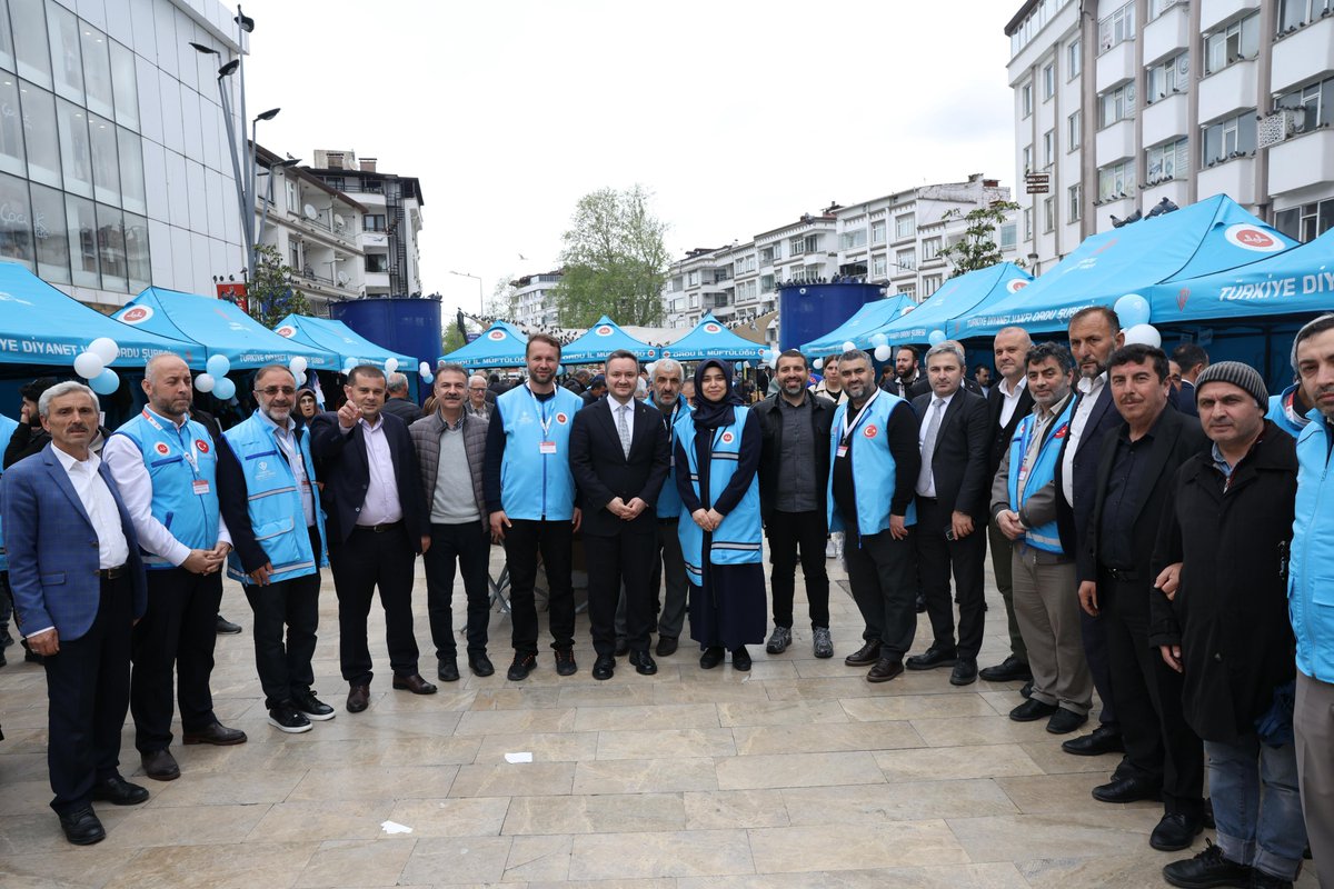 ozdemirsamet's tweet photo. Ordu İl Müftülüğümüz tarafından düzenlenen Hayır Çarşısı programı kapsamında gerçekleştirilen kermese katıldık.

İyilik, dayanışma ve paylaşma ruhunun güzel bir örneğinin sergilendiği bu anlamlı programda emeği geçen herkese teşekkür ediyor, yapılan hayırların kabul olmasını diliyorum.
