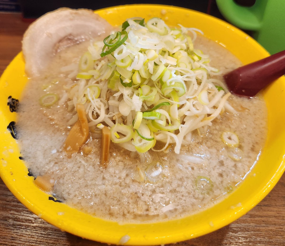 みほち tweet media