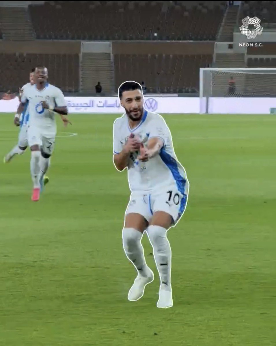 ســـعـــيـــد💙. tweet media