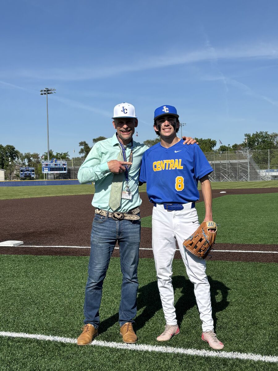 SteelmnBaseball's tweet photo. Teacher Shoutouts!

Our athletes recognized the following staff members as individuals who truly made a difference:

Andres honored Mr. Rashid
Saul honored Mr. Grimes
Robert honored Mr. Noftsger
Adam honored Mr. Coatney

Thank you for everything you do! https://t.co/nq91mE8DhO