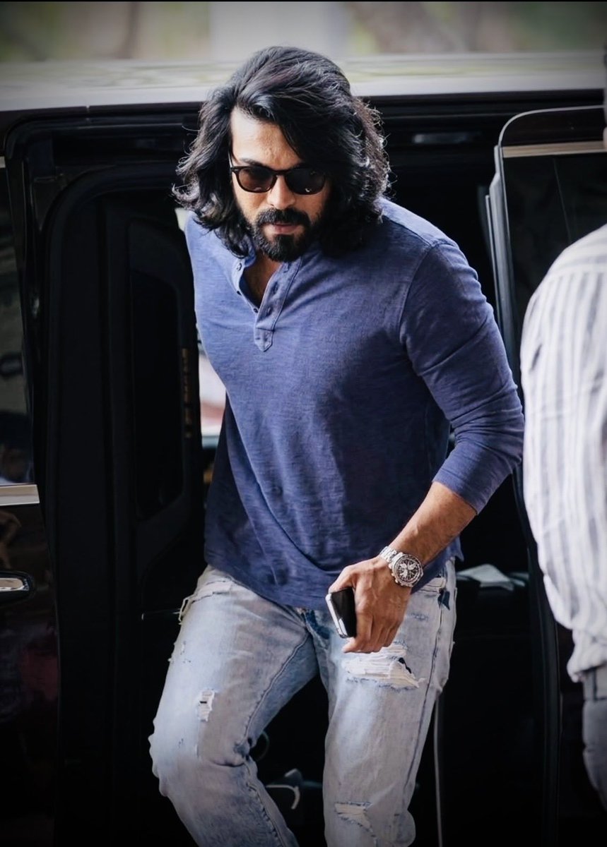 the_rarepenguin's tweet photo. Massy @AlwayRamCharan 🔥🔥
#RamCharan #Peddi https://t.co/1RuN63kJOl