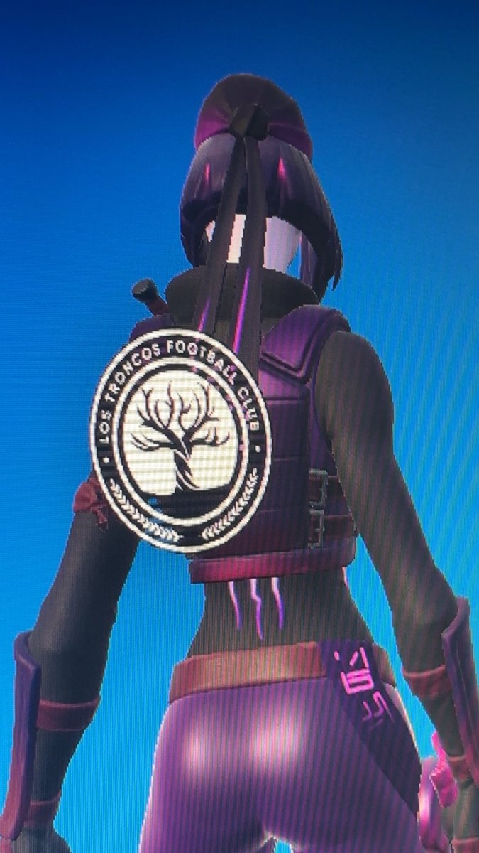Elite Repeat 𖣂 tweet media
