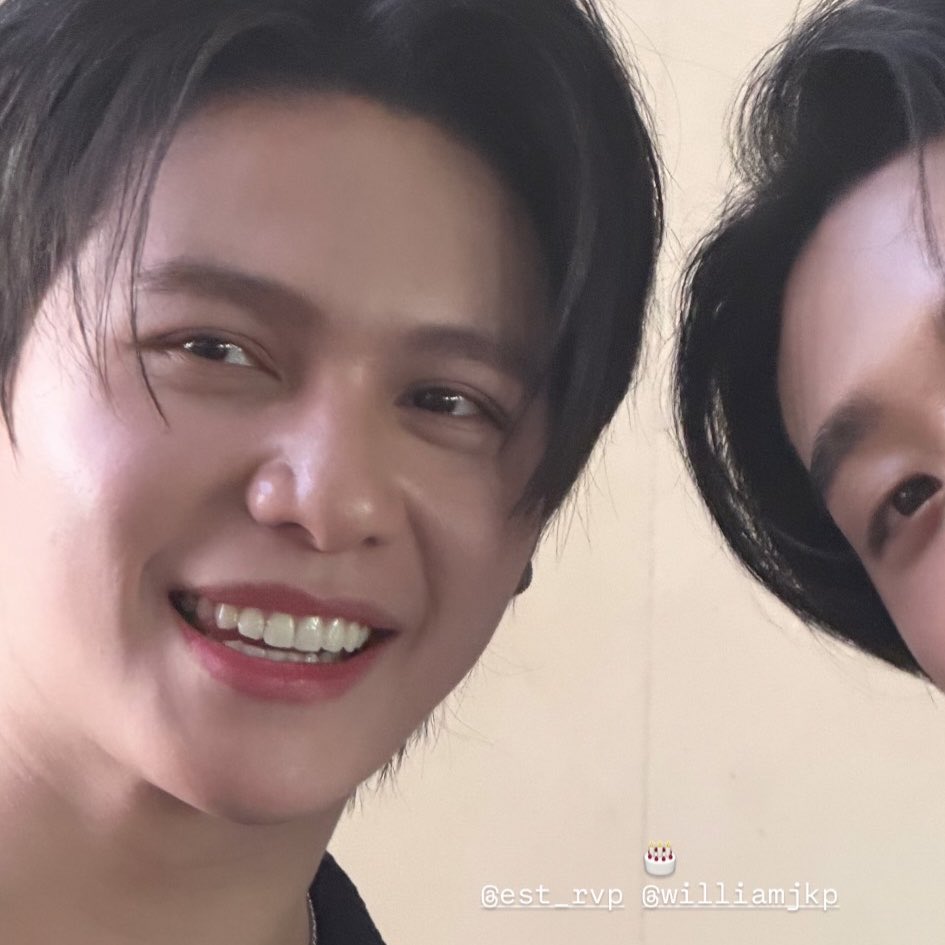 aj 𝜗𝜚˚⋆ tweet media