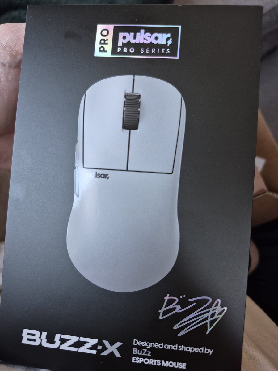 emjay88gaming's tweet photo. New mouse!! Ill be using this on stream tonight @pulsargg #newmouse #new #gaming #twitch #PCGaming https://t.co/VpPjp0r5y8