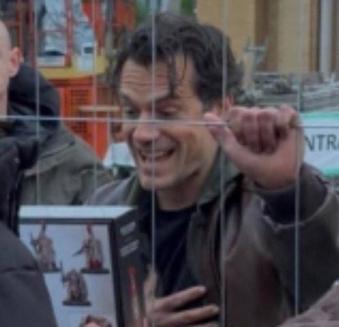 AustinJtodd's tweet photo. Ladies, find you a man who stares at you like Cavil does when he sees 40k minis. https://t.co/gprWskByyP
