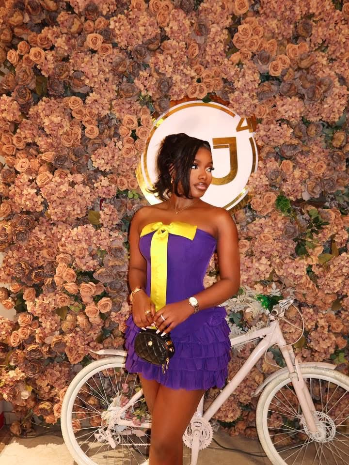 Bella or nothing 💜💜💜 tweet media