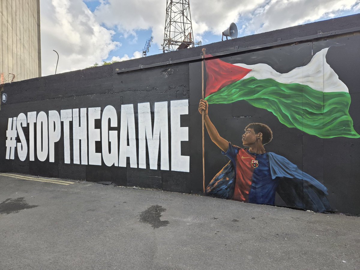 dlLambo's tweet photo. Dalymount Park https://t.co/Zc129AsrjD