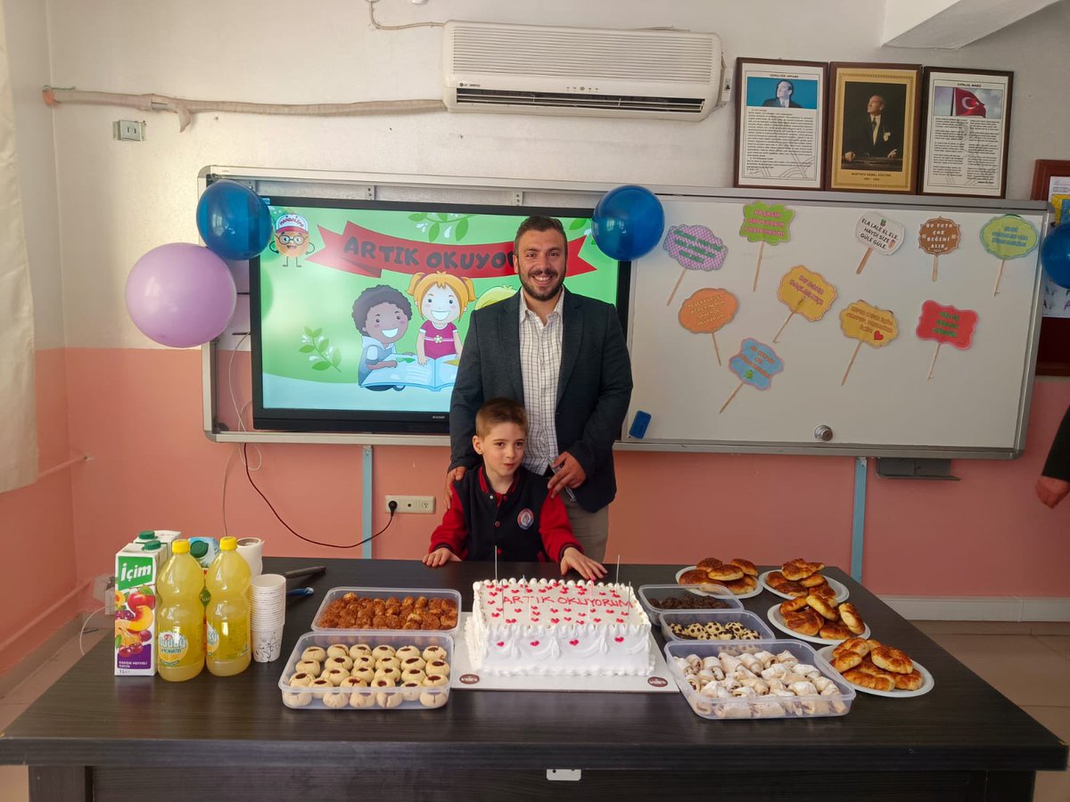 SakaryaYesilli's tweet photo. Özel eğitim sınıfımızın okuma bayramında sabrın ve sevginin en güzel haline tanıklık ettik. Bu süreçte emeği geçen  öğretmenlerimize teşekkür ediyor; öğrencilerimizi tebrik ediyoruz.
@mehmetsadikilic @ali_eyyupkoca @Yesillimem1 @MstfaKAHRAMAN @makdag47 @SuleymnAKIN @ylmaztay1 https://t.co/ypBolelr3H