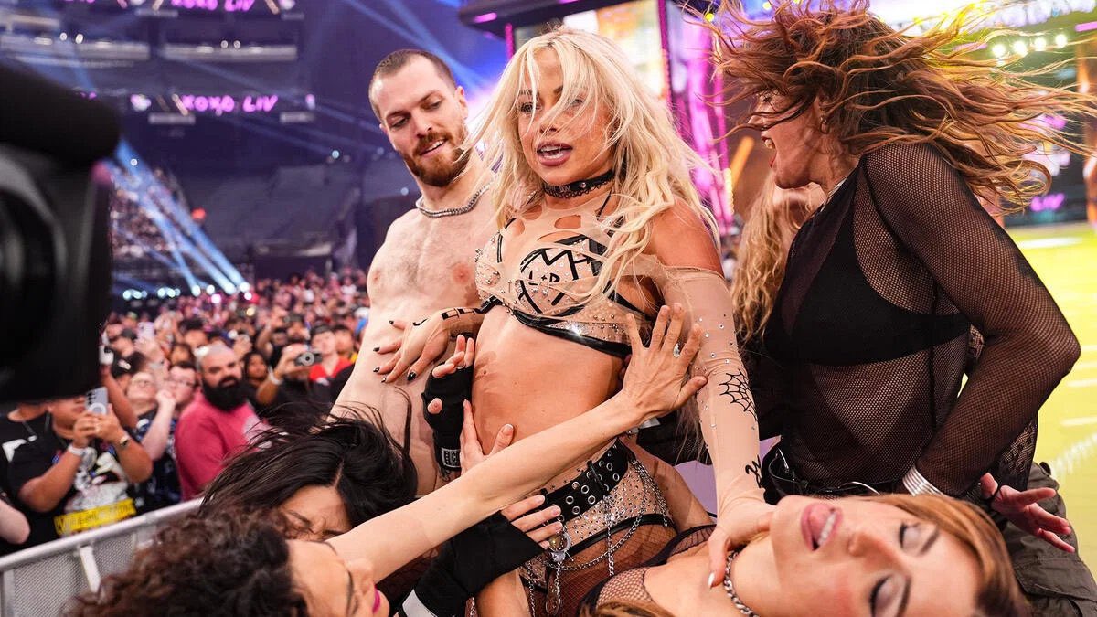Acervo Liv Morgan tweet media