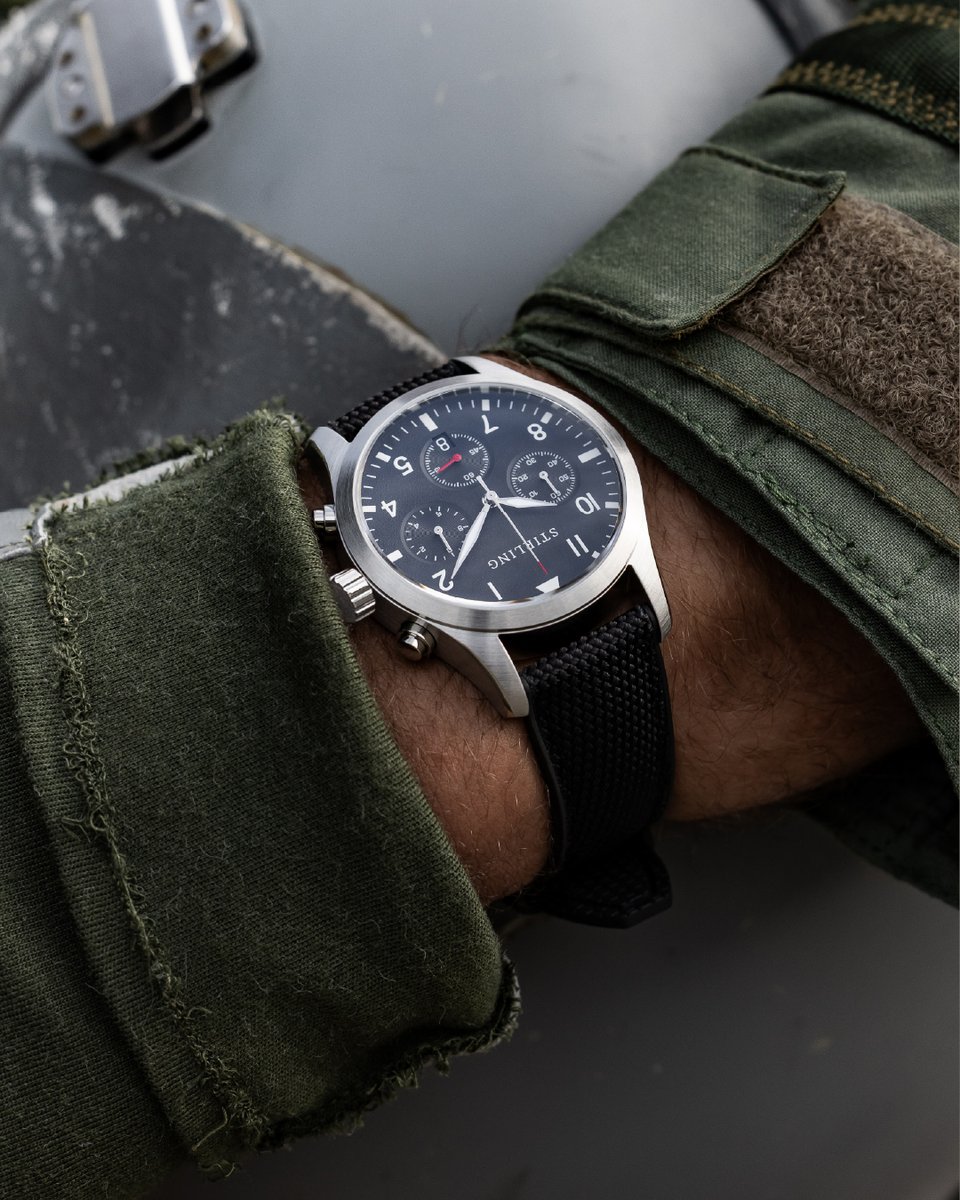Stirlingtime's tweet photo. The pilot watch was built around one principle, absolute clarity under pressure.

That same purpose makes the Gibson just as capable beyond the cockpit, from daily wear to demanding environments where reliability and legibility still matter. https://t.co/ffv0rlhOAe