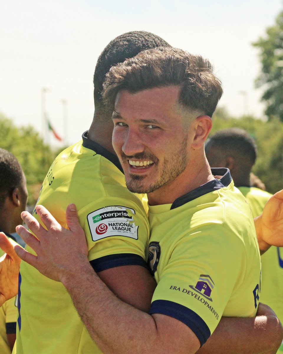 Farnborough FC tweet media