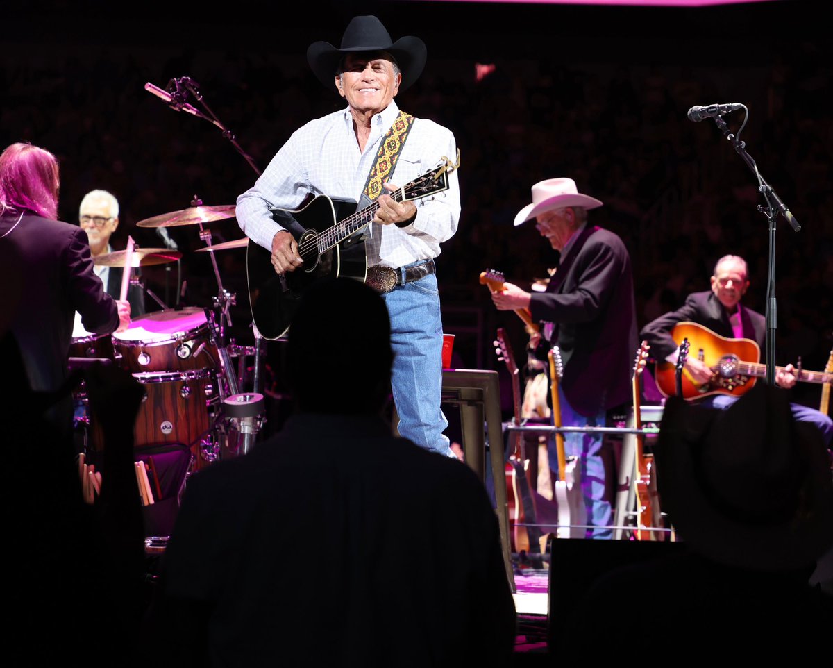 George Strait tweet media