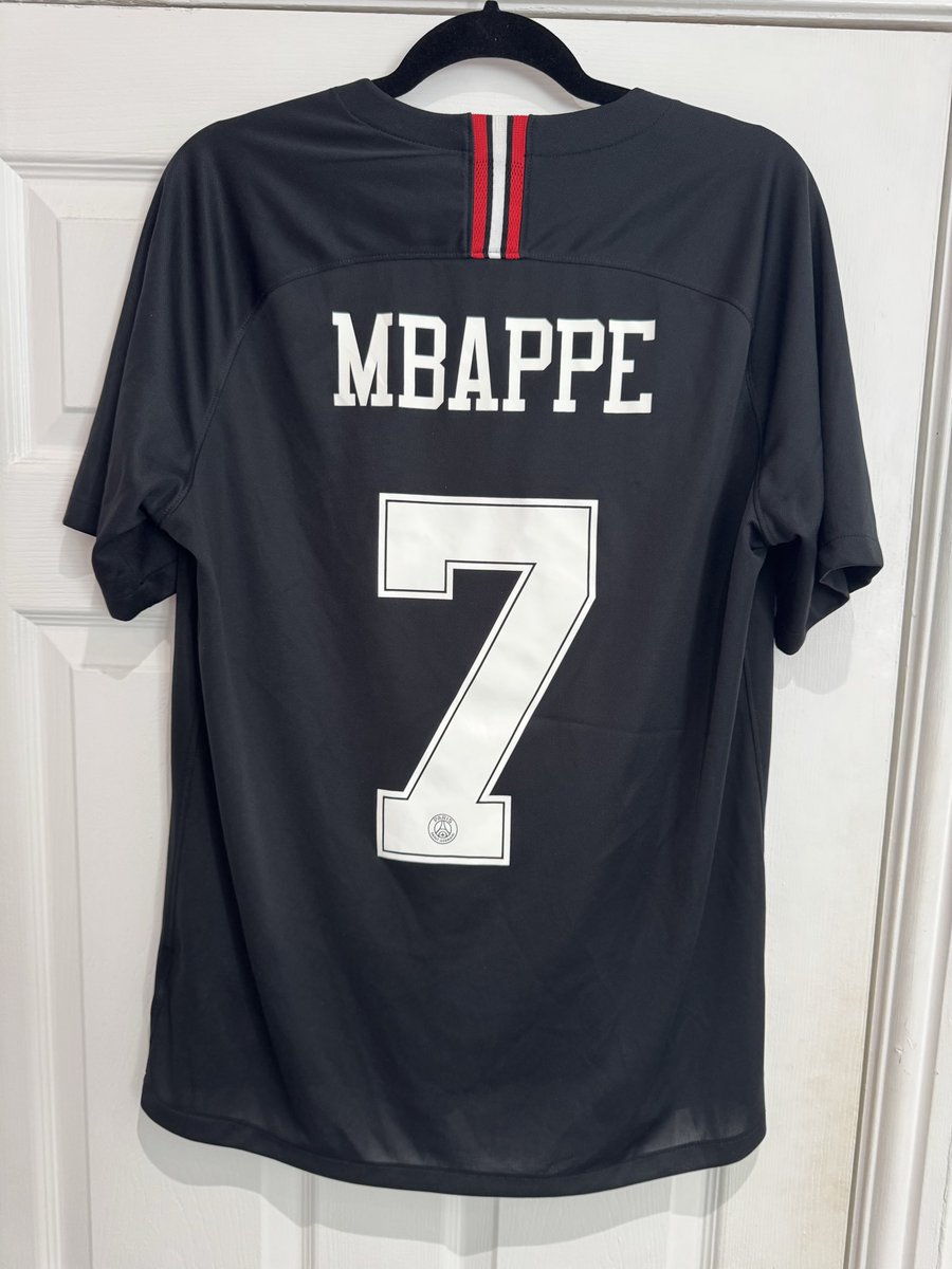 TheRealShirt_'s tweet photo. @shirt_x Vinted- https://t.co/QVaS0A0Yg2 

EBay- https://t.co/oTiKxfMFTb 

Check them out!!!! https://t.co/rkmAnslexw