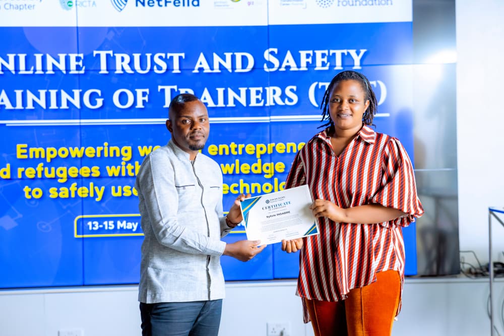 isoc_rw's tweet photo. Today, @isoc_rw concluded the Online Trust and Safety Training of Trainers (TOT) targeting women entrepreneurs and refugees in Rwanda. Trainees will share digital safety knowledge with women traders, refugees and other groups in their communities. @ISOC_Foundation @NetFellas @RICTAInfo     #OnlineSafety #CyberSecurity #SaferInternet