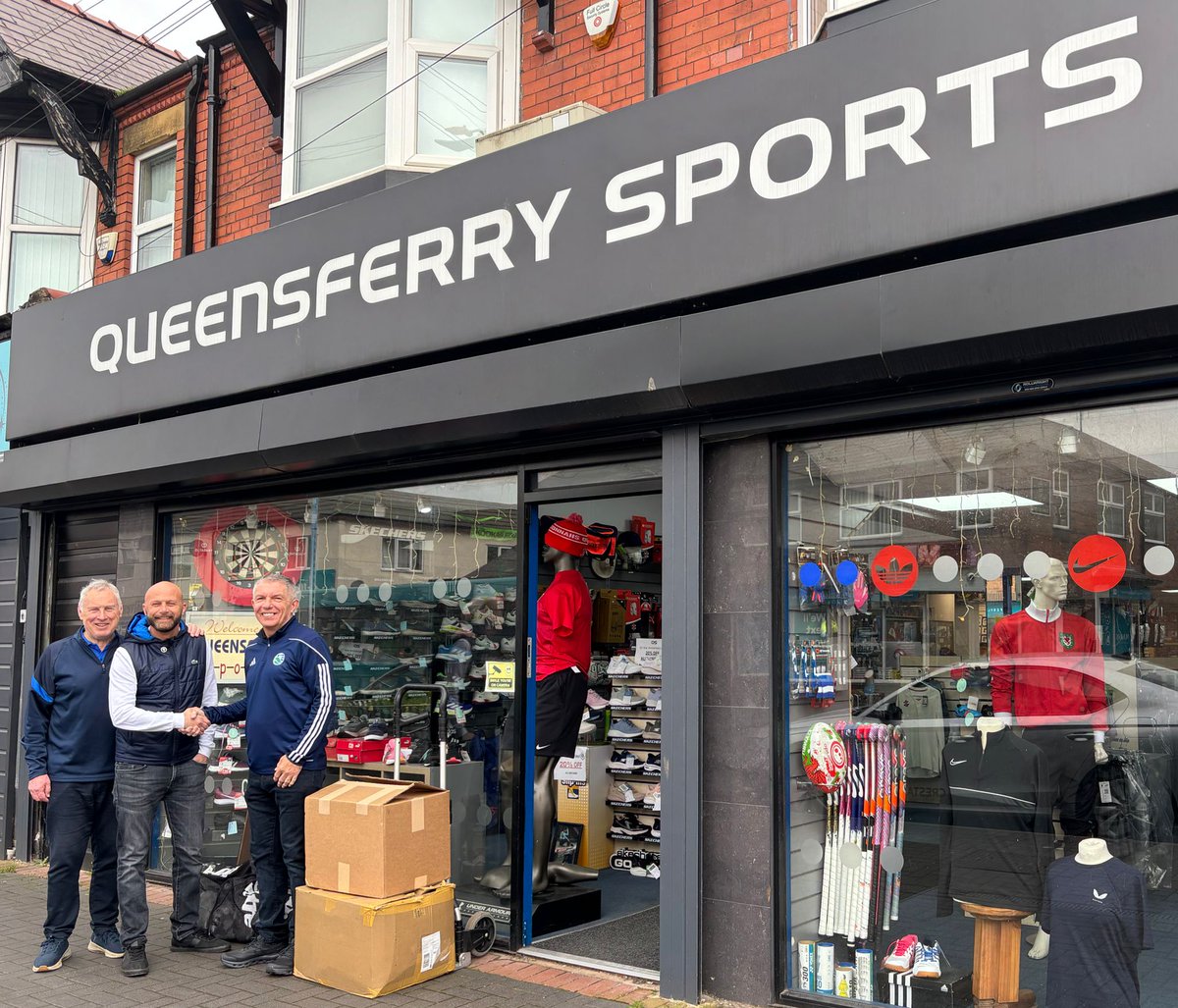 RhylFCST's tweet photo. It was our pleasure last week to hand over our equipment bundle, courtesy of Queensferry Sports, to Dave Fuller 👏
It was also great to meet Denbighshire’s future stars too at their recent awards night ⭐ https://t.co/aBRU1mdkA4
