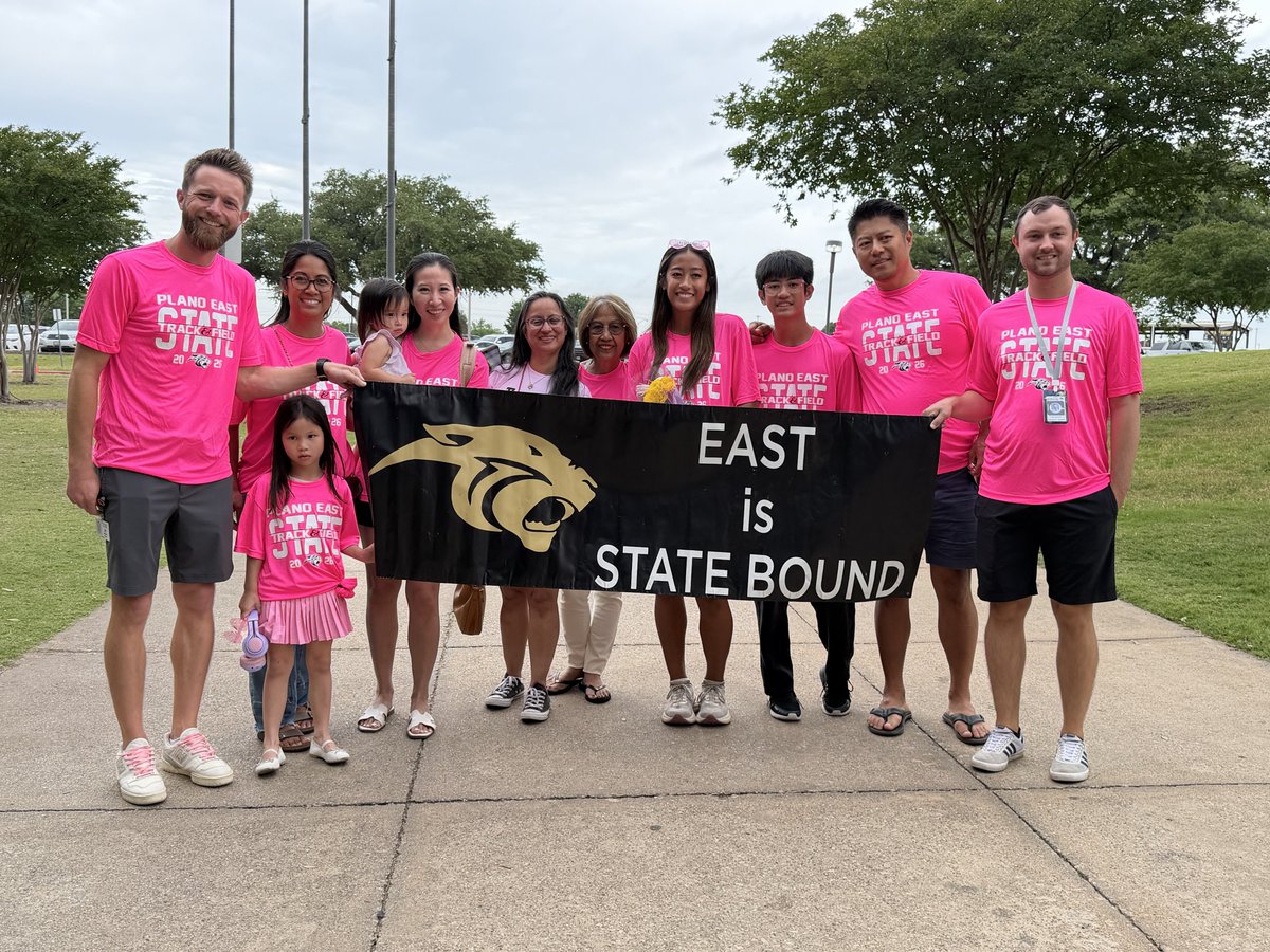 PlanoEastXCTF's tweet photo. 🚨 STATE BOUND! 🚨

Thank you to everyone who came out for an amazing send-off for Caitlyn Tran and Malachi Terry 💛🖤

Safe travels and best of luck at State! One last ride! Go compete, go shine, and go be great! 🔥🐾 https://t.co/j0yXu53EzH