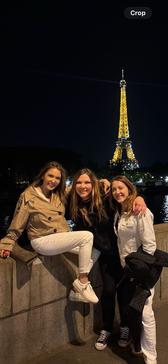 Meredith Amanda tweet media