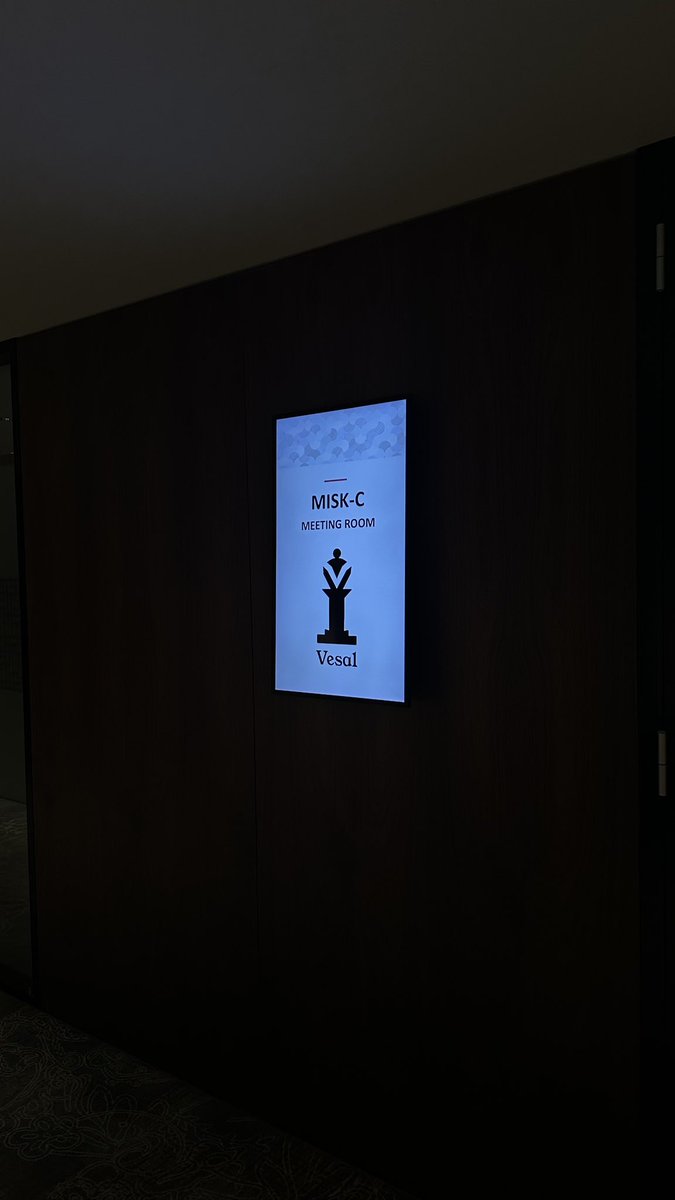 Raxv79's tweet photo. What a lovely experience surrounded by such great people. Thank you to everyone who made the night so memorable ♟️❣️. https://t.co/L5WNe7gq92