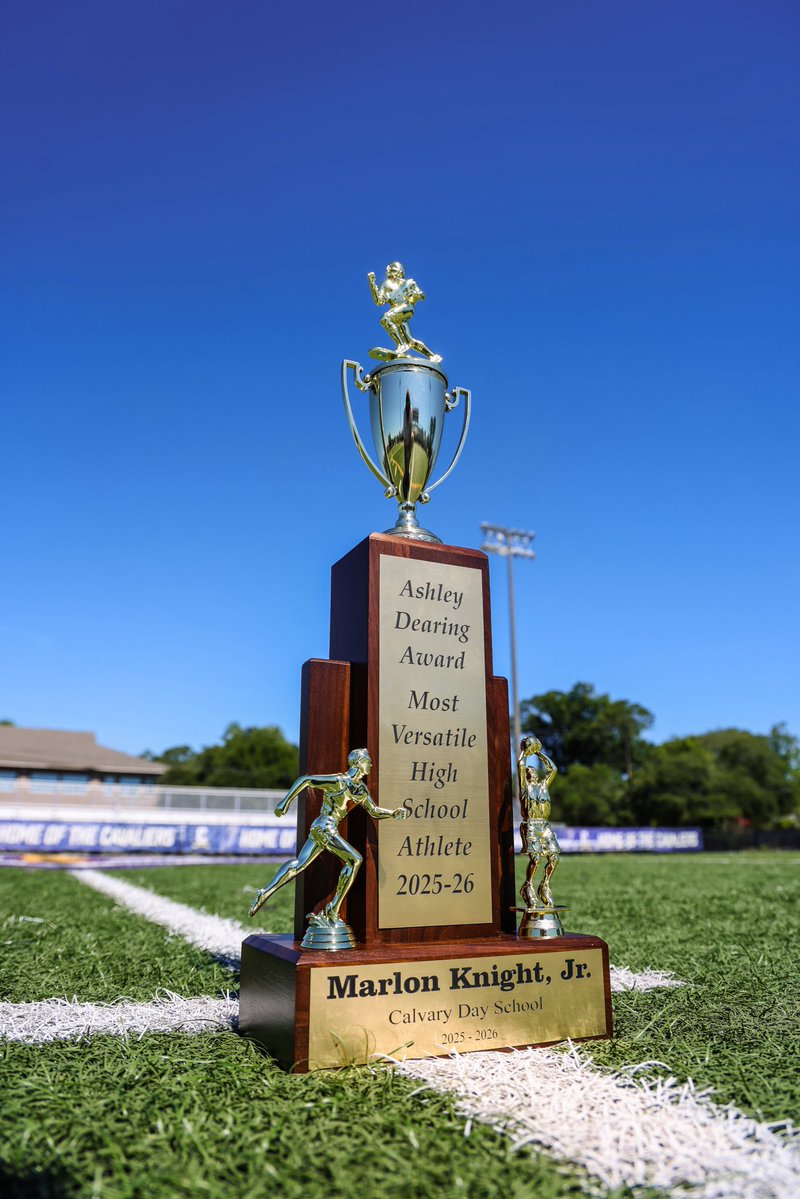 Cavalier_Sports's tweet photo. Introducing Marlon ‘MJ’ Knight Jr. — WINNER of the 73rd Ashley Dearing Award! 🏆

#GoCavs #CalvaryDayAthletics https://t.co/nCwLlpW6Cj