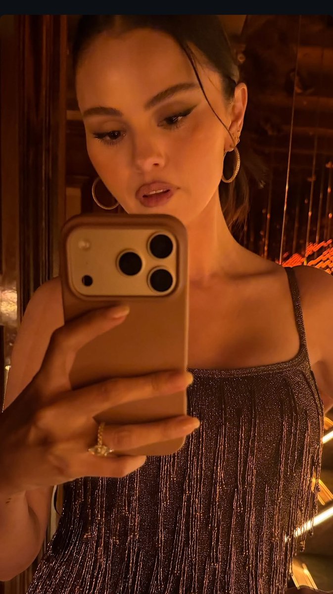 Lia tweet media