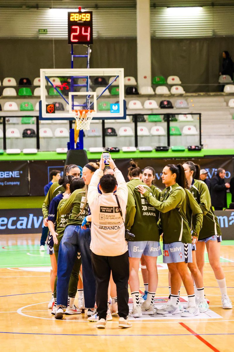 FredoCorleone_'s tweet photo. ¡Que comience la fiesta! 🤞🏻🤭 #FinalFour
@Celtabaloncesto

📸: Javier Lago https://t.co/DsyftwLjeZ