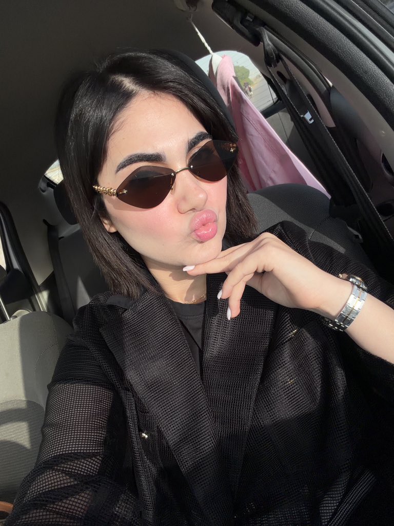 nazanin tweet media