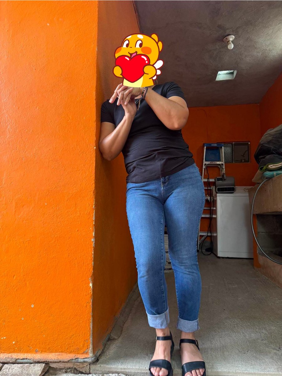 jorgedez1120's tweet photo. Yo aquí esperando a mi tóxico para sacarle toda la leche y me lleve al hotel para que me de por donde él quiera 🥰🥰🥰 https://t.co/JHo3wEr5ne