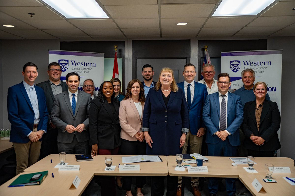 EvanLSolomon's tweet photo. This morning in Sarnia, I sat down with @MarilynGladuSL @pfragiskatos @KayabagaArielle at the Sarnia-Lambton Economic Partnership to talk about the future of the region’s economy and the work already underway to create new opportunities across manufacturing, energy and clean technology.

We talked about the pressures local industries are facing, but also the momentum that is building around hydrogen, innovation and workforce development. Sarnia-Lambton-Bkejwanong has the people, expertise and ambition to help drive Canada’s next chapter of growth.

🇨🇦
Ce matin à Sarnia, je me suis entretenu avec Marilyn Gladu, Peter Fragiskatos et Arielle Kayabaga du Sarnia-Lambton Economic Partnership afin de discuter de l’avenir de l’économie de la région et du travail déjà en cours pour créer de nouvelles possibilités dans les secteurs de la fabrication, de l’énergie et des technologies propres.

Nous avons parlé des pressions auxquelles les industries locales font face, mais aussi de l’élan qui se développe autour de l’hydrogène, de l’innovation et du développement de la main-d’œuvre. Sarnia-Lambton-Bkejwanong possède les talents, l’expertise et l’ambition nécessaires pour contribuer à la prochaine phase de croissance du Canada.