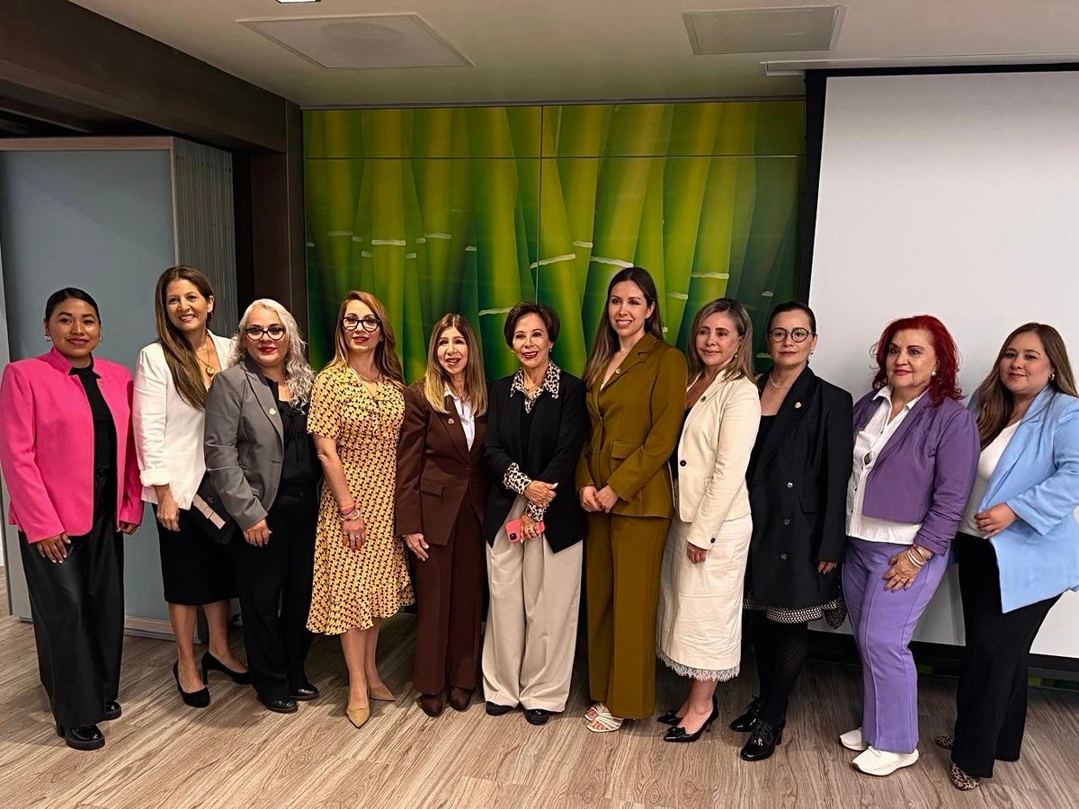 Consulado General de México en San Diego tweet media