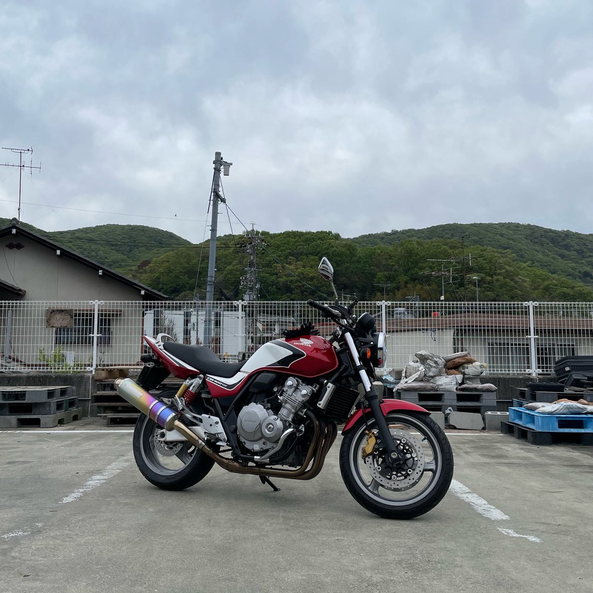 ユア tweet media