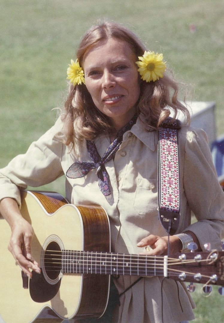 Joni Mitchell tweet media