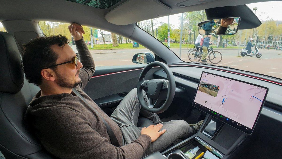 De Tijd tweet media