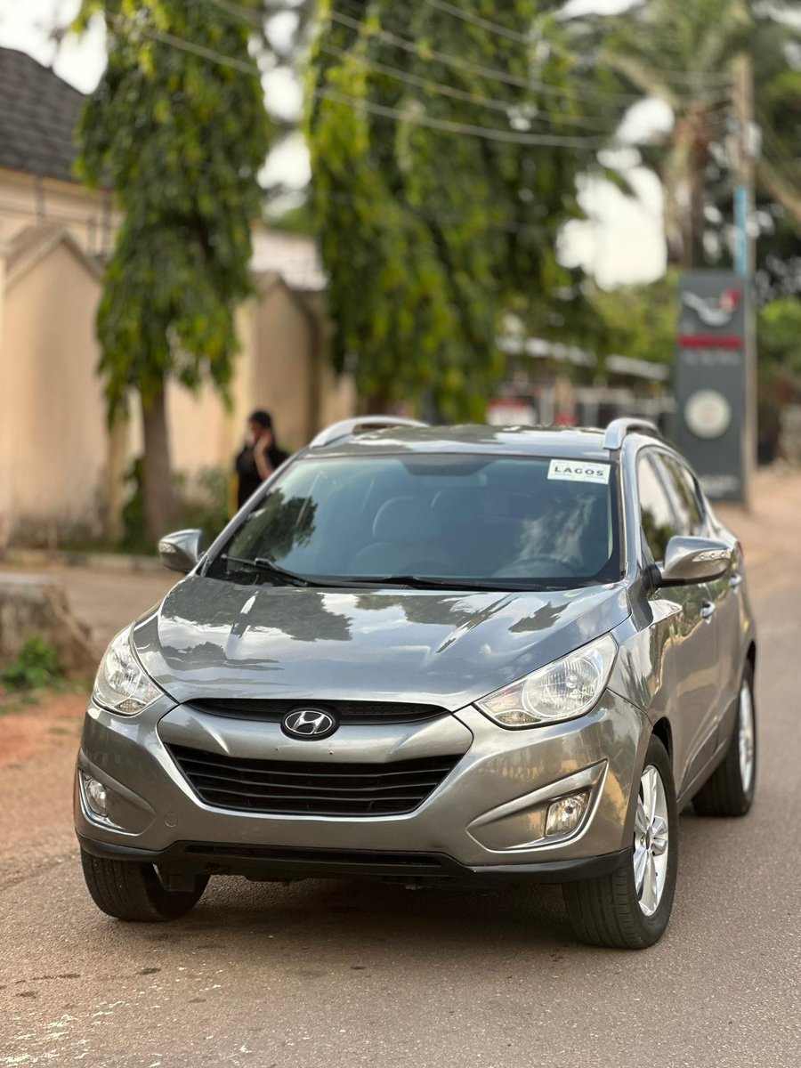 ABMOTORS_NG's tweet photo. Neatly Used 2012 Hyundai Tucson 
Price 7.8M
Kaduna 🇳🇬

📞 07068404450 https://t.co/6yBCGhQ9kT