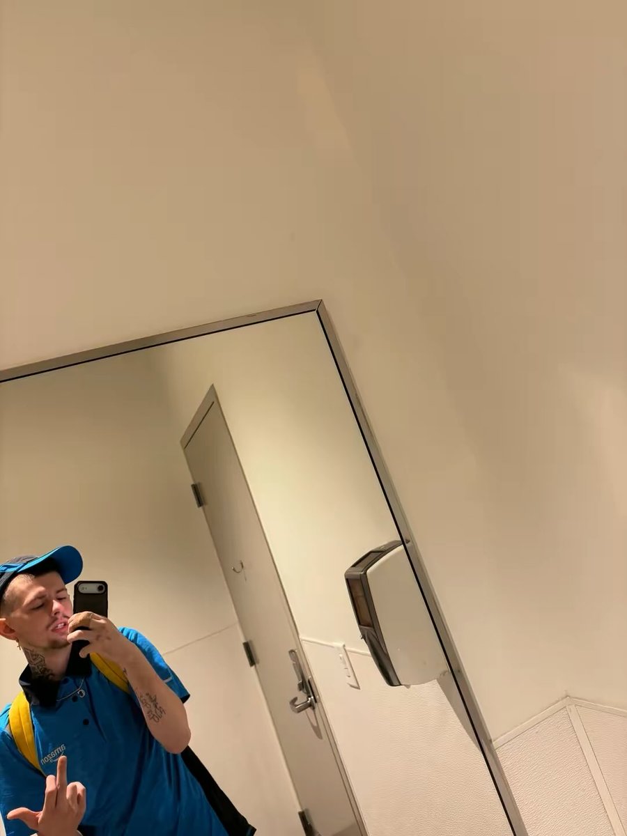 cjviibes tweet media