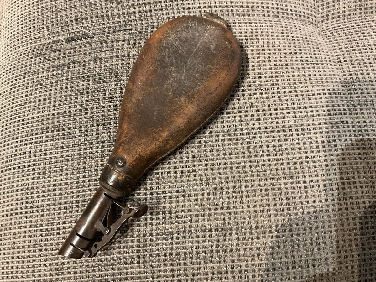 AlexTustin's tweet photo. @Oldtimers365 Some will know what this is… not many from the younger generations though! 🧨🧨🧨 https://t.co/tTM7fLdZr8