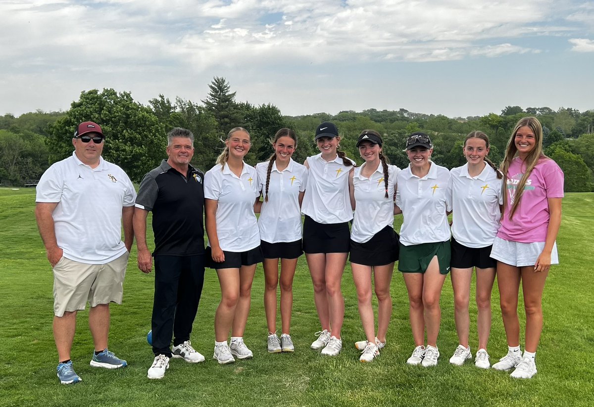 Stalbertsprtfan's tweet photo. The Saintes are your Regional Champions and move on to Wednesday’s state qualifier at Crestwood Golf Club in Anita https://t.co/j26BXPWxBQ