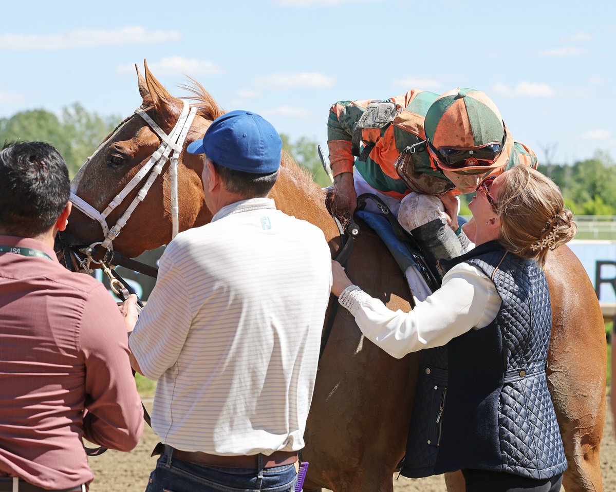 TwinSpires Racing 🏇 tweet media