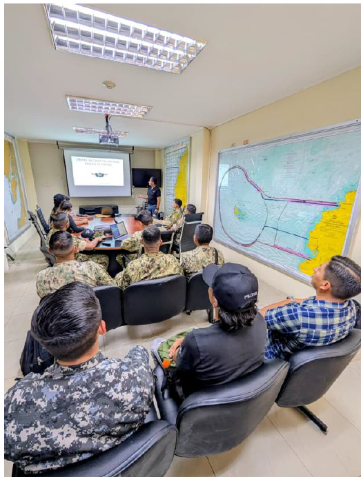 UEenEcuador's tweet photo. #SeguridadEcuador 🛡️ | La #UniónEuropea fortalece las capacidades en #Ecuador para la lucha contra el crimen organizado 🛑.
En el marco del proyecto #EUFORTEC, 14 oficiales de la @FFAAECUADOR y la @PoliciaEcuador 👮♂️ fueron capacitados en la operación segura y regulada de drones (UAS) 🚁. ¡Un gran paso para potenciar el control territorial y la respuesta operativa en campo!
La formación, avalada por la @DGAC_Ecuador, combinó entrenamiento teórico y práctico 📚🕹️ bajo estrictos estándares técnicos y normativos✅.
Esta iniciativa complementa la entrega de 2 drones de vigilancia de alta tecnología realizada a inicios de año.
Con estas acciones, reafirmamos nuestro compromiso con la institucionalidad y la eficacia operativa para la seguridad del país.
🔗 Más https://t.co/8haEp54Xod
#EU4Security #Seguridad #EUFORTEC