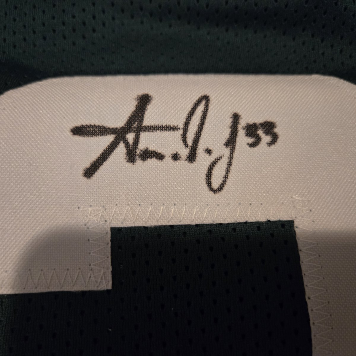 5StarSignatures's tweet photo. We have a signed Aaron Jones Green Bay Packers Jersey for sale! Jones signature is authenticated by Beckett! Message us if you are interested! #5StarSignatures https://t.co/5kau4sxVU5