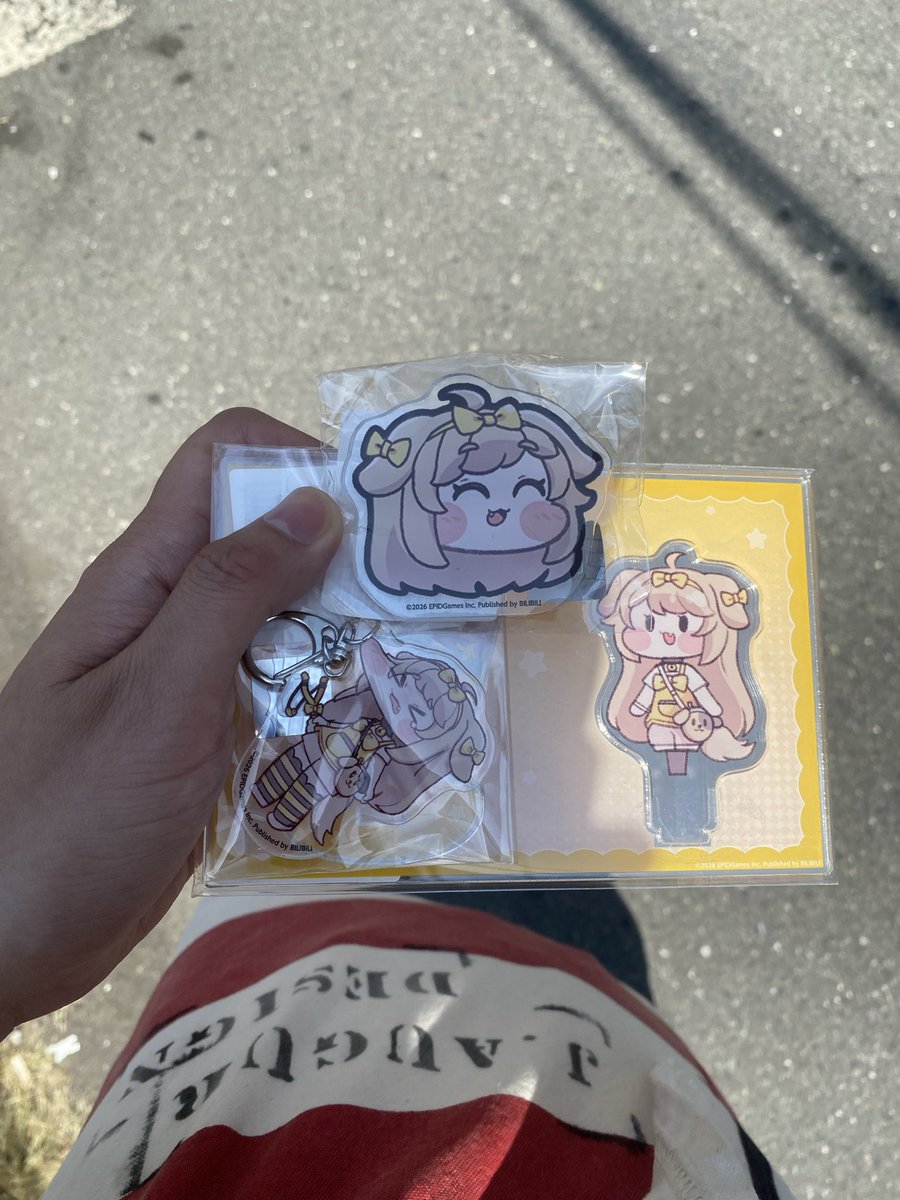 推しのバター買えた！そして早い番号だったからご縁でｽﾋﾟｷクッションも