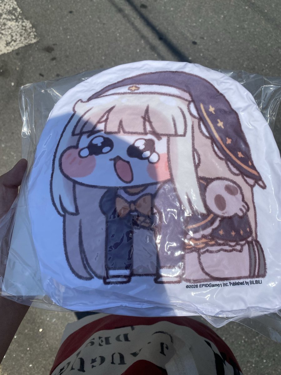 推しのバター買えた！そして早い番号だったからご縁でｽﾋﾟｷクッションも