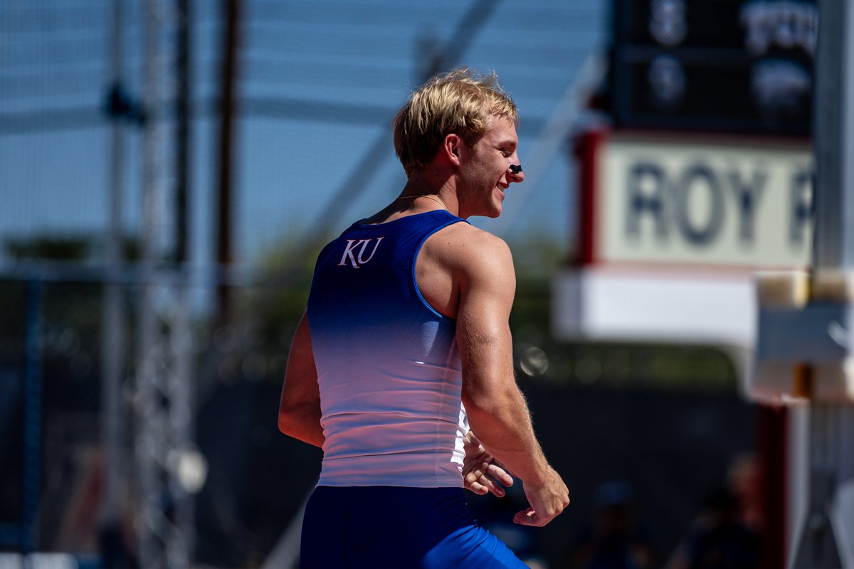kansastfxc's tweet photo. Crown the king 👑

John Swabik becomes Kansas' fourth Big 12 Champion in the decathlon in school history!

#RockChalk https://t.co/3Ee5K2pwQE