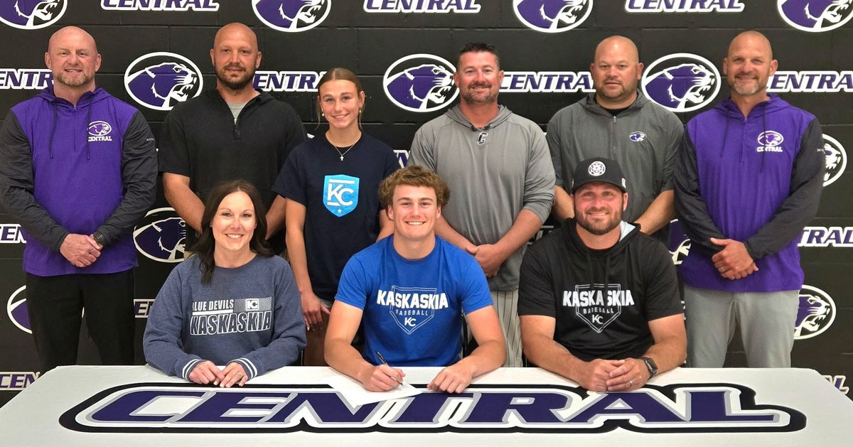 C3NTRALBASEBALL's tweet photo. Congratulations to Conlan Haar for signing to continue his baseball career at Kaskaskia College! Cougar Nation has been blessed to watch this man in all 3 sports in his career. He is a blessed athlete and ultra talented player. Happy for him to prove wha he can do at next level https://t.co/fB7KKaqzFN