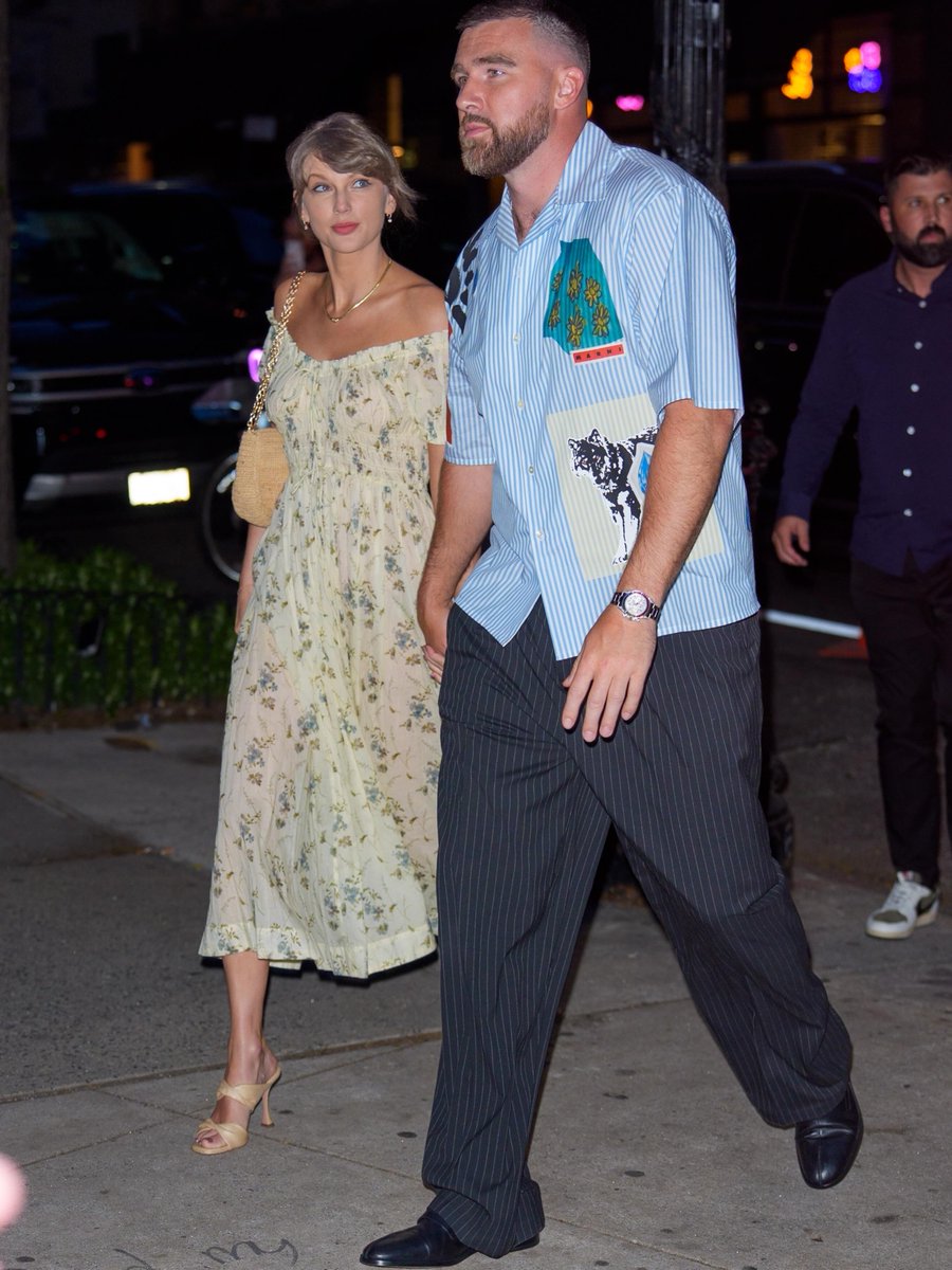 Taylor Swift in 4k tweet media