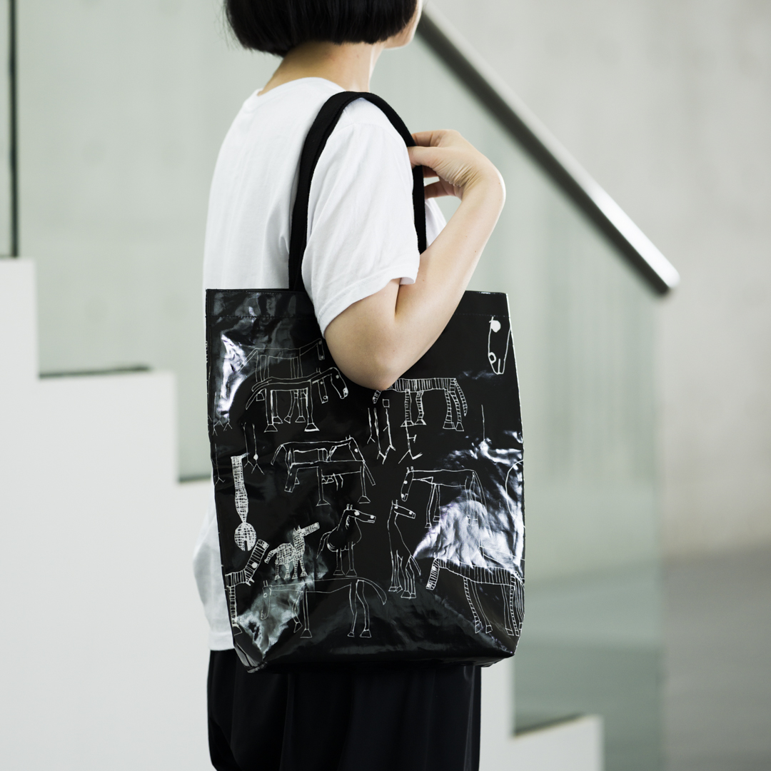 ミュージアムショップ】 人気の「馬バッグ」が再入荷しました🐎 合わせ